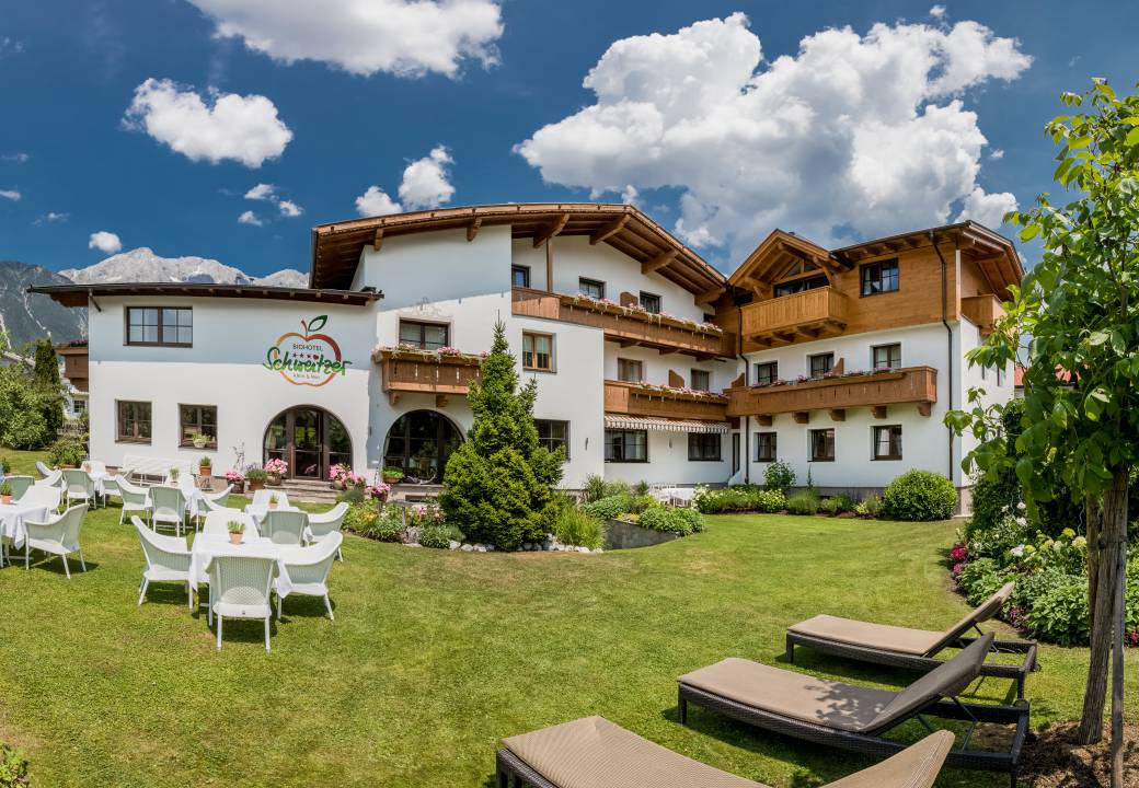 Außenansicht des Biohotel Schweitzer