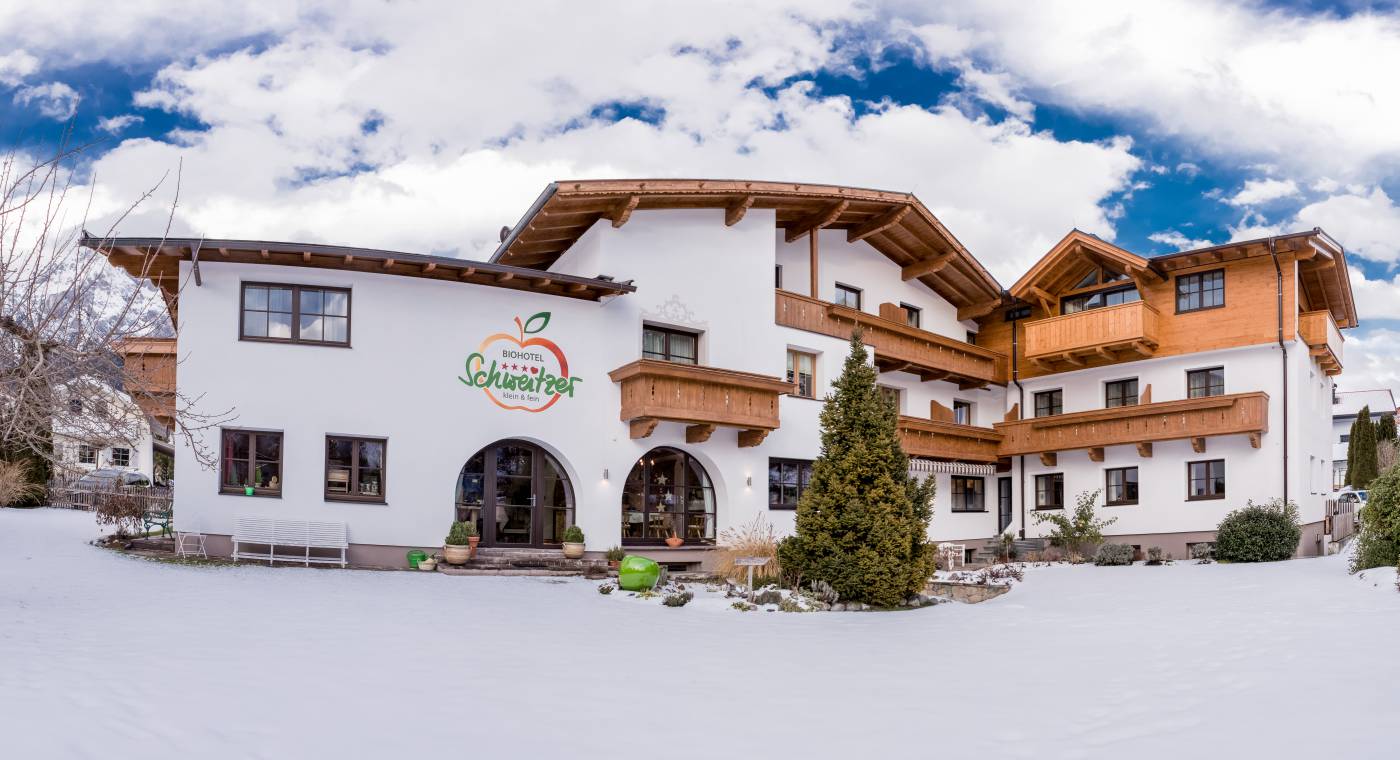 Außenansicht Winter Biohotel Schweitzer